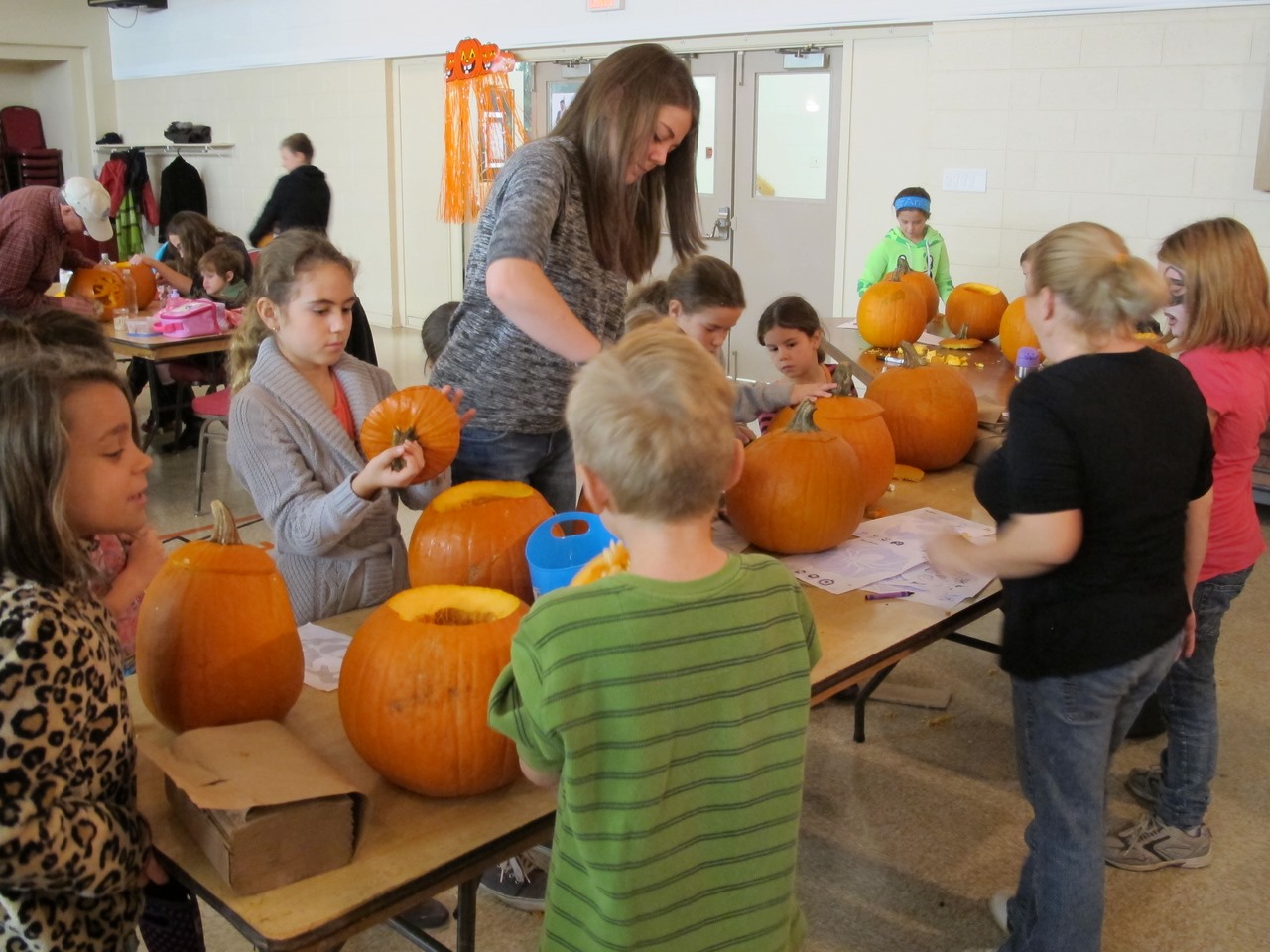 Petits et grands célèbrent l’Halloween à Cambridge