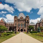 L’Ontario lance des consultations sur un nouveau programme d’éducation sexuelle